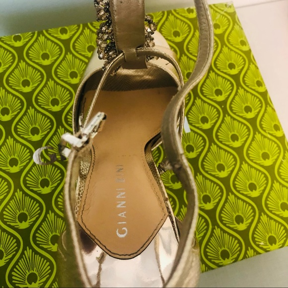 Gianni Bini Gold Fusion Brianna Heels 10M - Picture 9 of 10